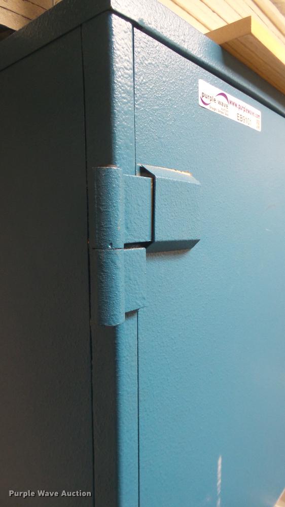 image for item EB9101 Schwab 4057CTS fire guard safe