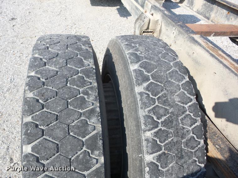 image for item J8605 1972 Chevrolet C60 truck cab and chassis