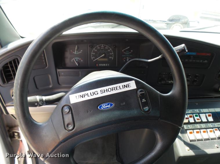 image for item K1789 1993 Ford Econoline E350 ambulance