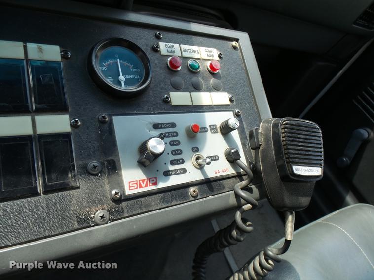 image for item K1789 1993 Ford Econoline E350 ambulance