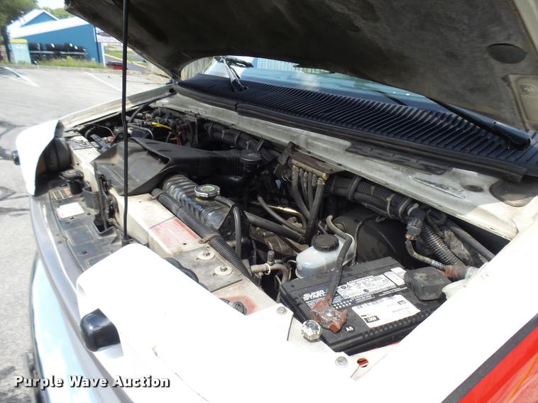image for item K1789 1993 Ford Econoline E350 ambulance
