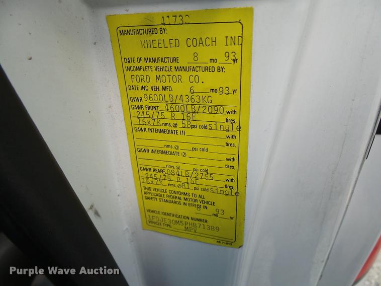 image for item K1789 1993 Ford Econoline E350 ambulance