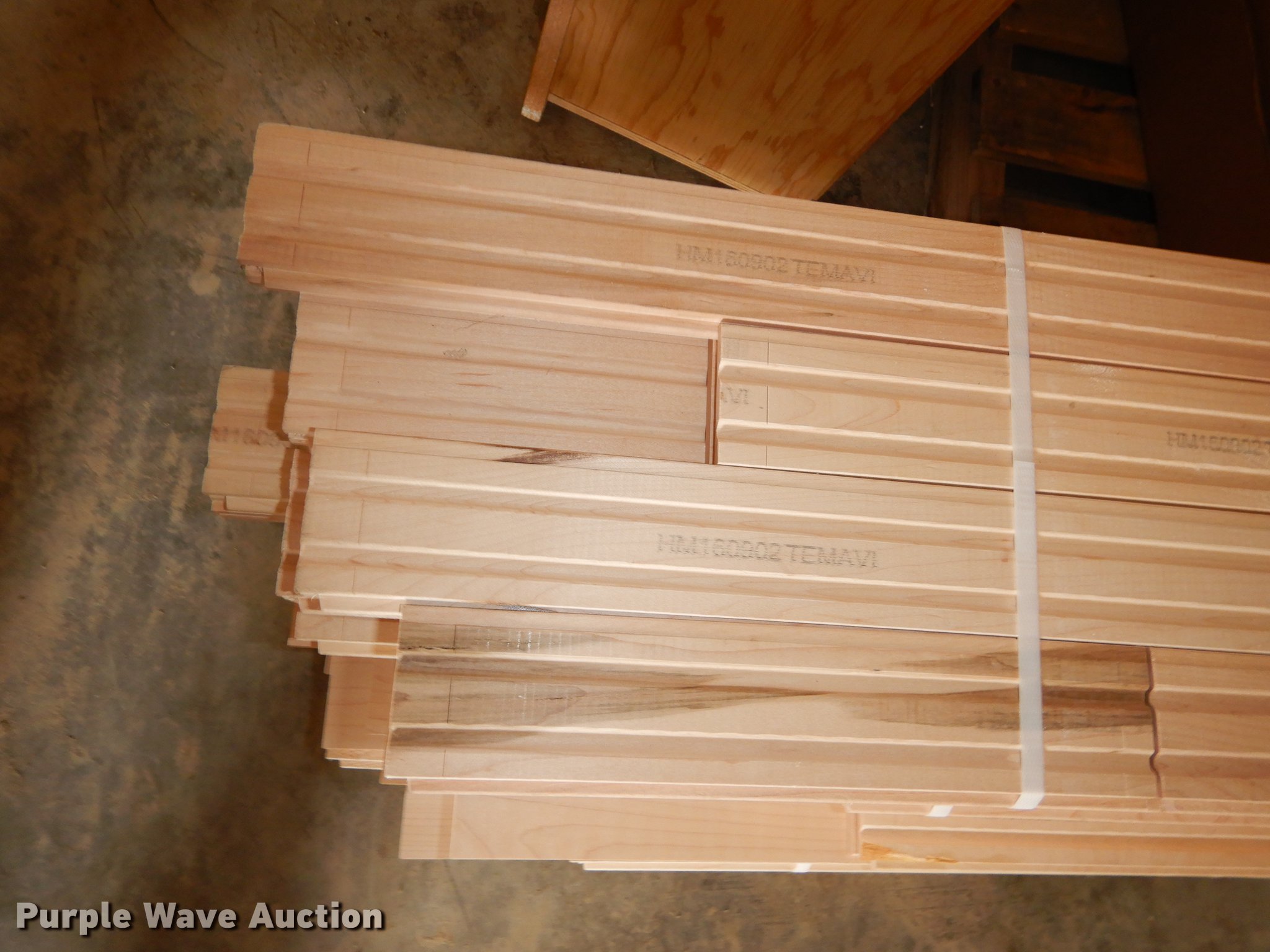 (5) bundles RLC maple tongue and groove in Pleasanton, KS Item BY9989