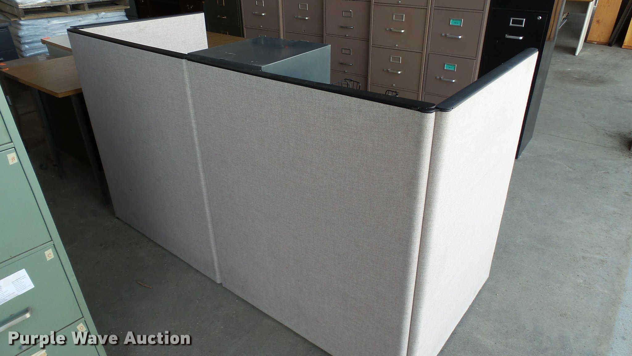 Office furniture in Muscatine, IA Item DA1224 for sale Purple Wave