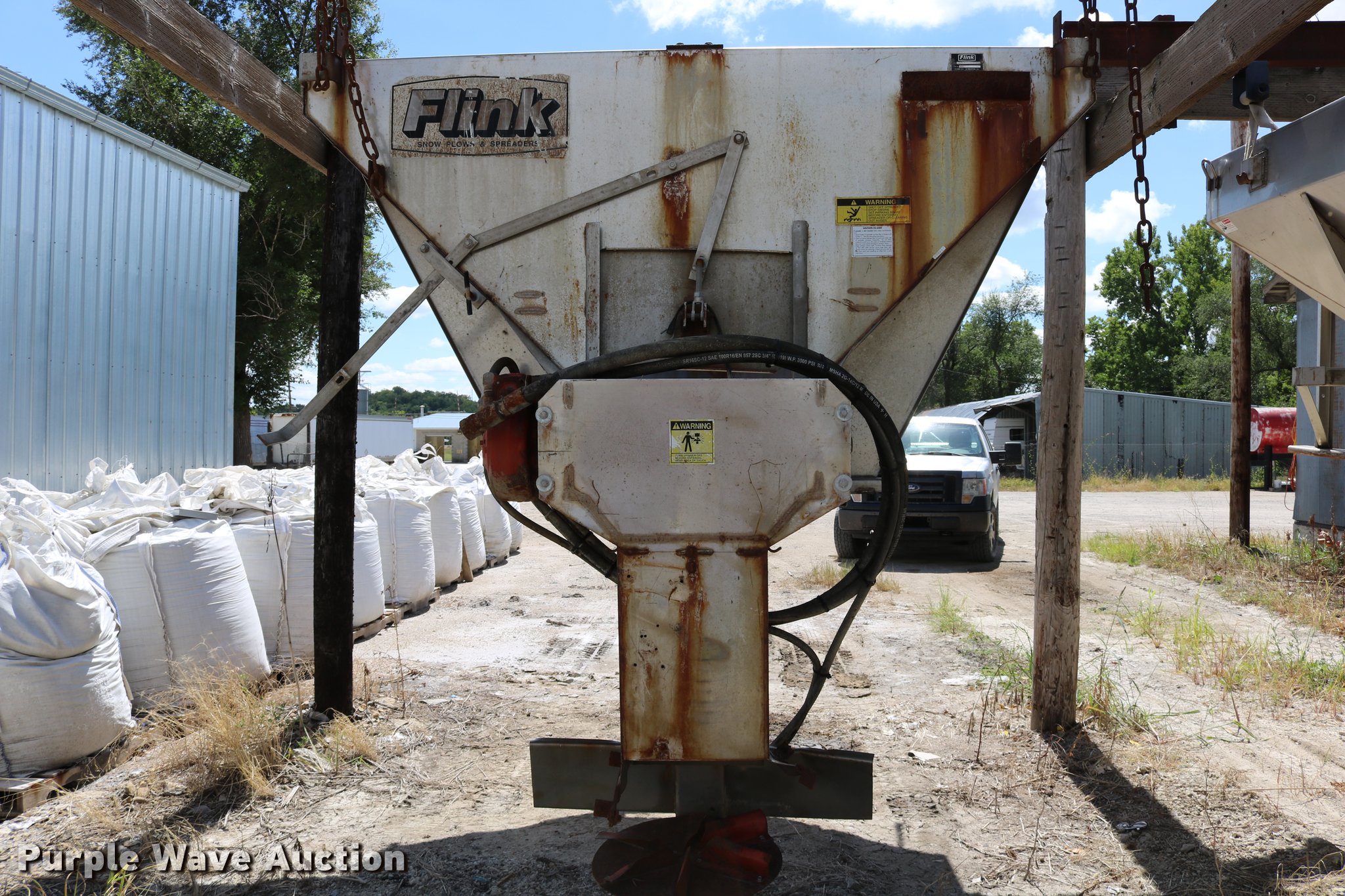 Flink 609MD7 salt/sand spreader in Frankfort, KS Item DD0187 for