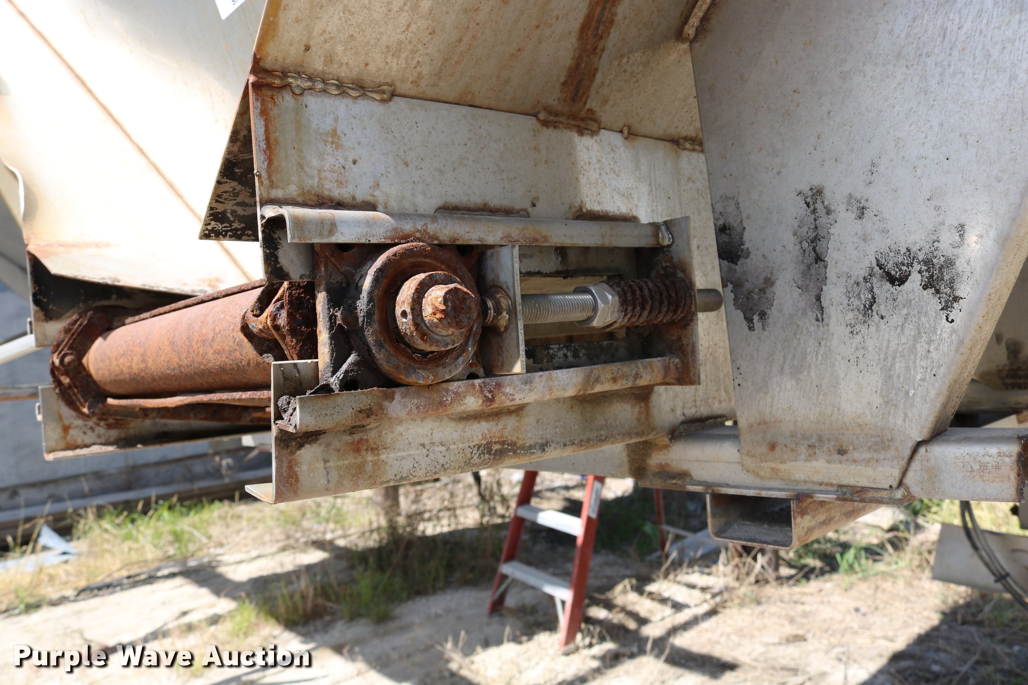 Flink 609MD7 salt/sand spreader in Frankfort, KS Item DD0187 for