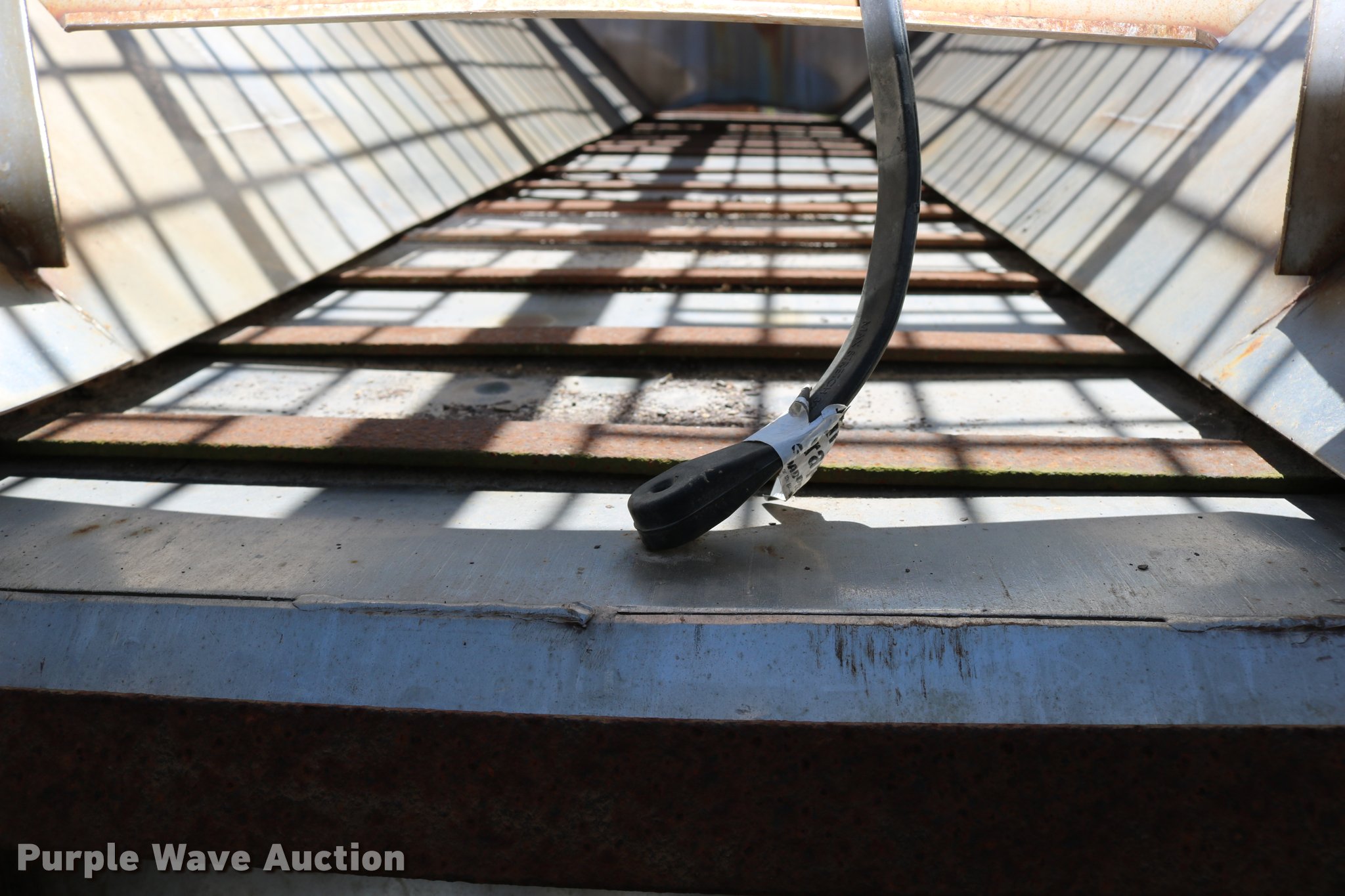 Flink 609MD7 salt/sand spreader in Frankfort, KS Item DD0187 for