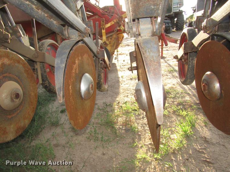 image for item DA3126 CrustBuster 3400 DD36X10 grain drill