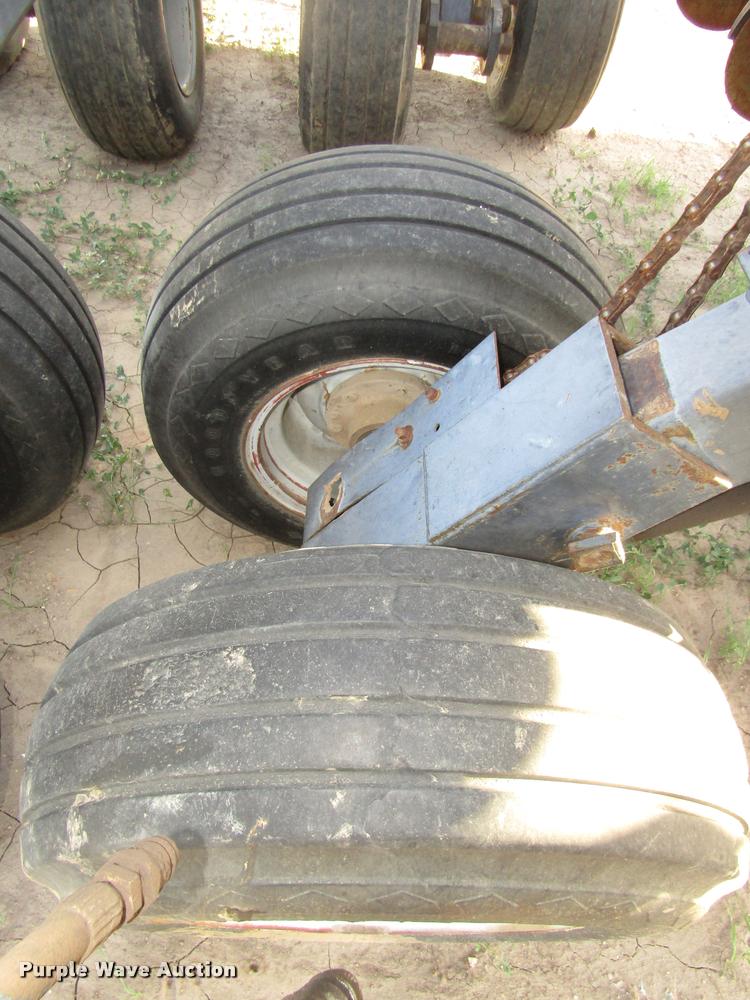 image for item DA3126 CrustBuster 3400 DD36X10 grain drill