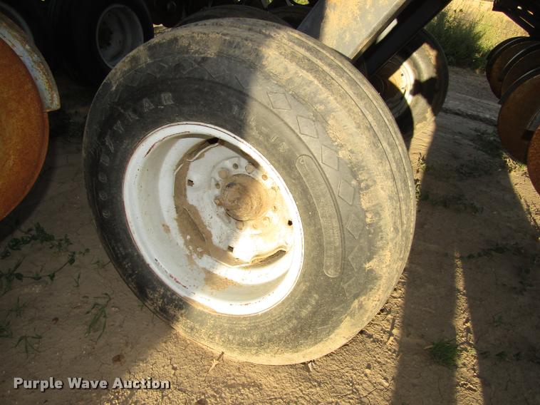 image for item DA3126 CrustBuster 3400 DD36X10 grain drill