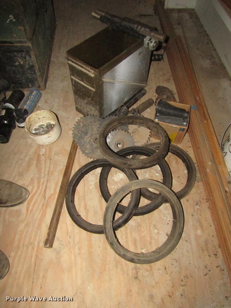 image for item DA3126 CrustBuster 3400 DD36X10 grain drill