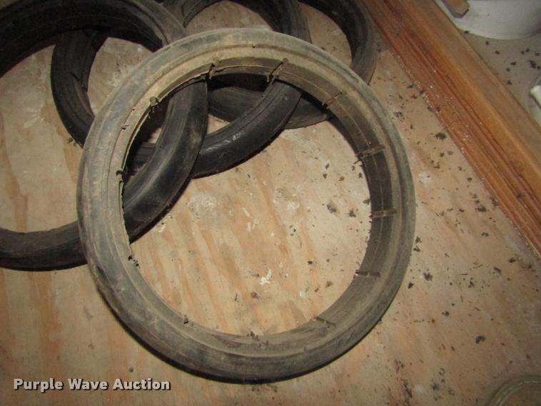 image for item DA3126 CrustBuster 3400 DD36X10 grain drill