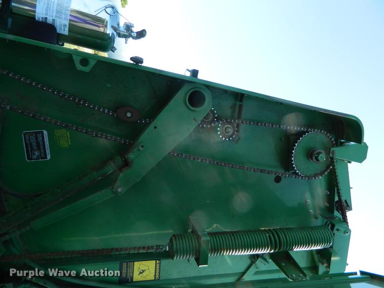 image for item DB1131 1988 John Deere 530 round baler
