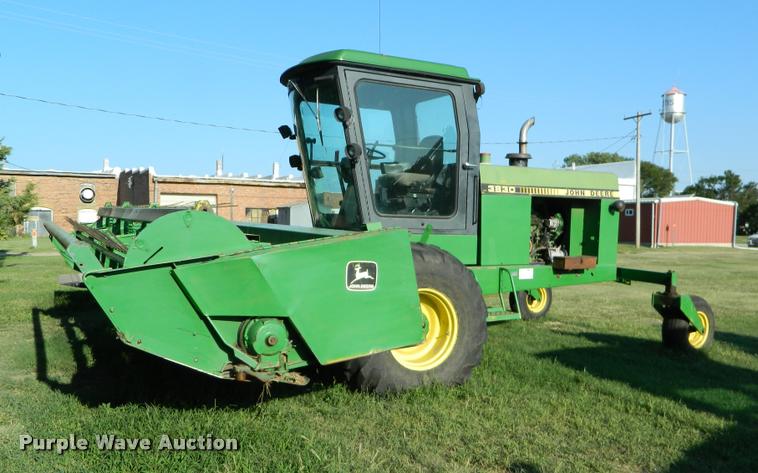 image for item DB1132 1985 John Deere 3830 self-propelled windrower