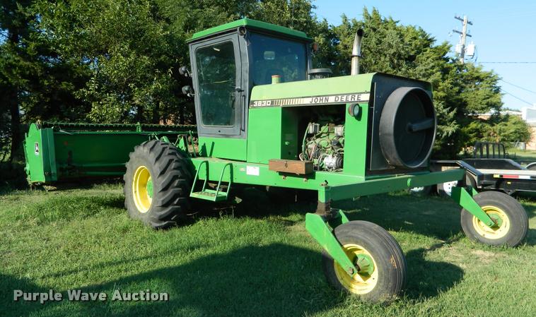 image for item DB1132 1985 John Deere 3830 self-propelled windrower