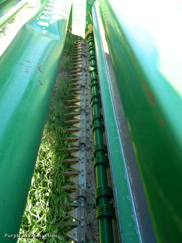 image for item DB1132 1985 John Deere 3830 self-propelled windrower