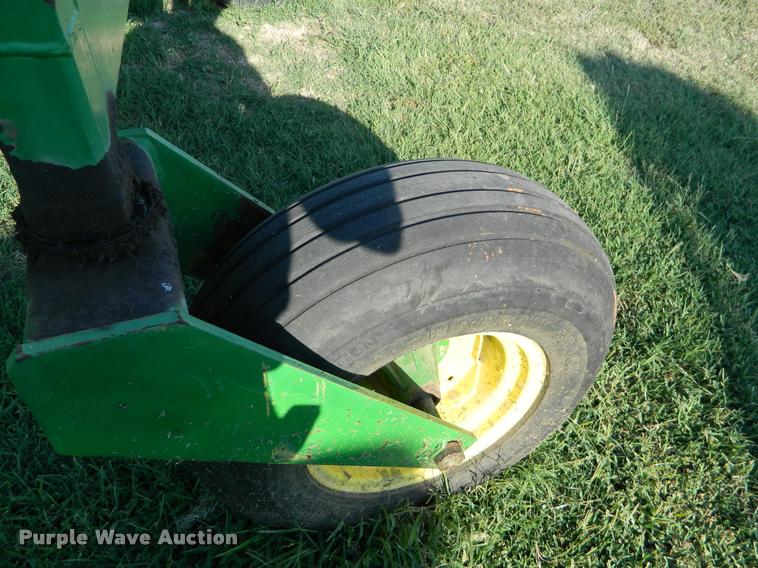 image for item DB1132 1985 John Deere 3830 self-propelled windrower