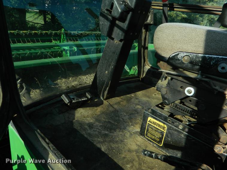 image for item DB1132 1985 John Deere 3830 self-propelled windrower