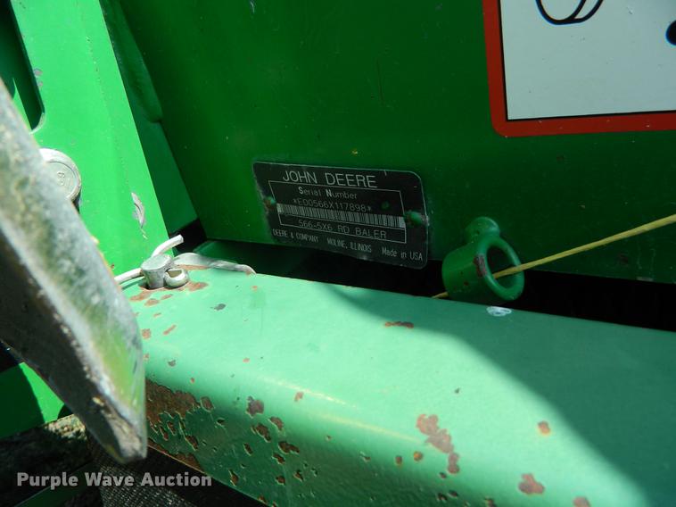 image for item DB1135 1997 John Deere 566 round baler
