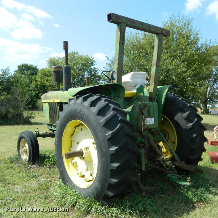 image for item DB1137 John Deere 4020 tractor