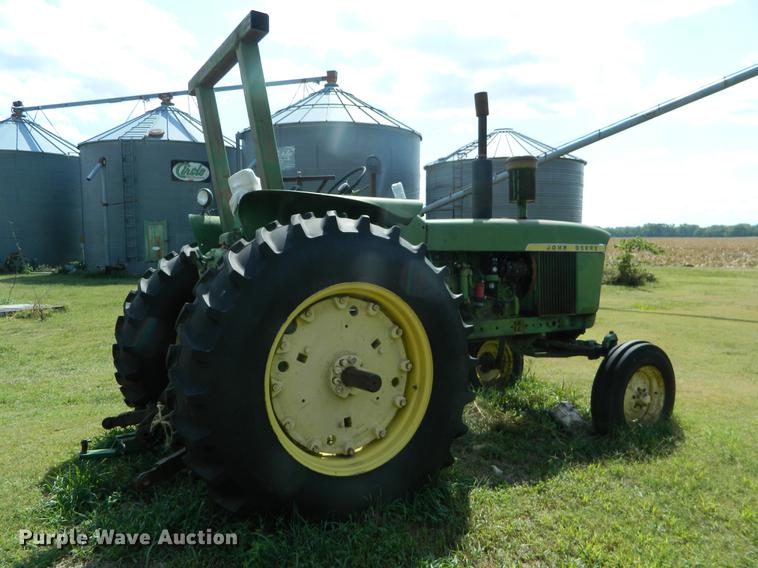 image for item DB1137 John Deere 4020 tractor
