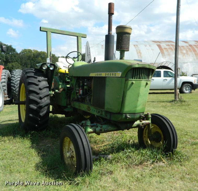 image for item DB1137 John Deere 4020 tractor