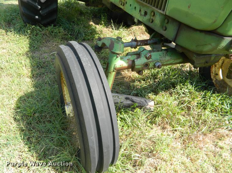 image for item DB1137 John Deere 4020 tractor