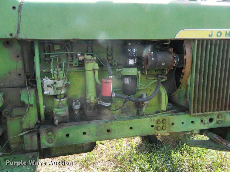 image for item DB1137 John Deere 4020 tractor