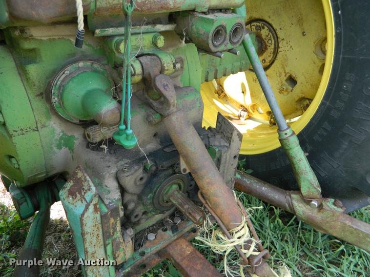 image for item DB1137 John Deere 4020 tractor