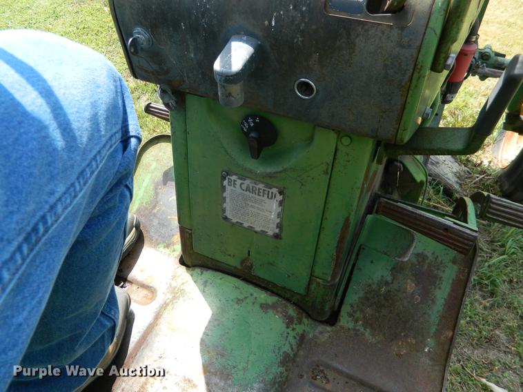 image for item DB1137 John Deere 4020 tractor