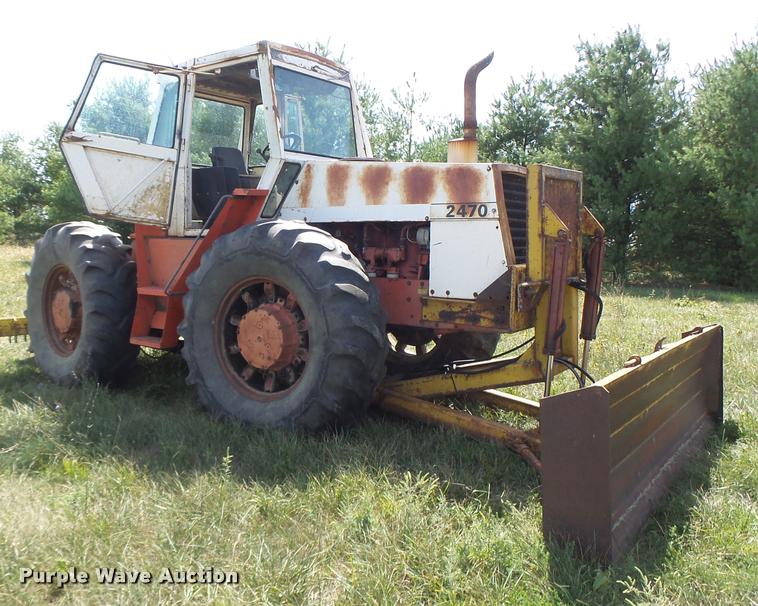 image for item DB1425 1976 Case 2470 tractor