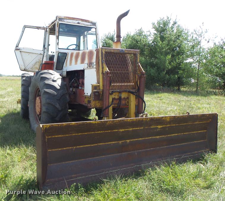 image for item DB1425 1976 Case 2470 tractor