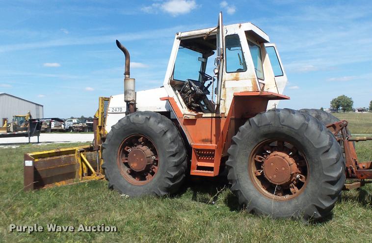 image for item DB1425 1976 Case 2470 tractor