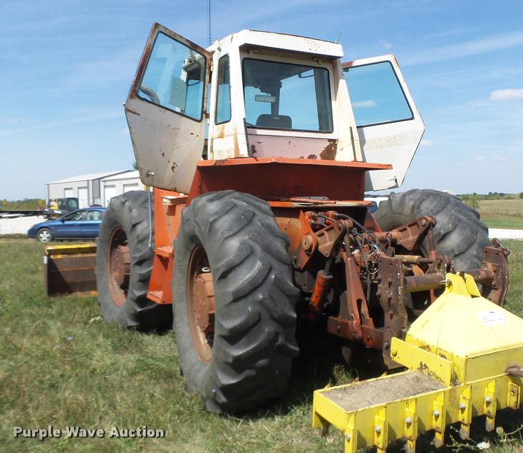 image for item DB1425 1976 Case 2470 tractor
