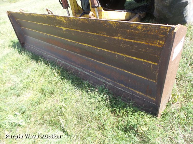 image for item DB1425 1976 Case 2470 tractor