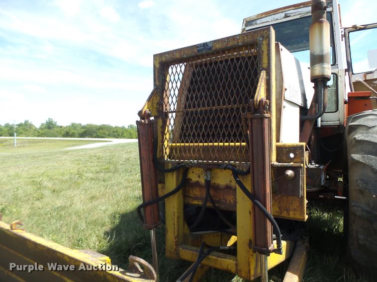 image for item DB1425 1976 Case 2470 tractor