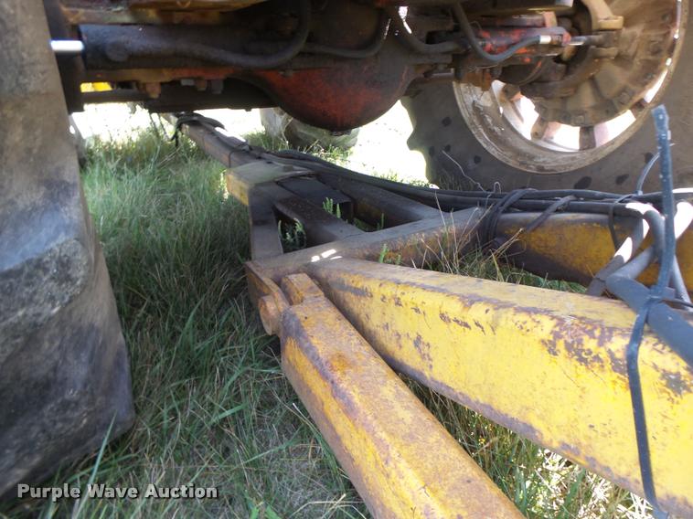 image for item DB1425 1976 Case 2470 tractor