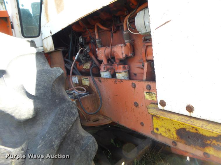 image for item DB1425 1976 Case 2470 tractor