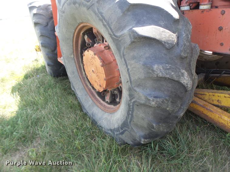 image for item DB1425 1976 Case 2470 tractor
