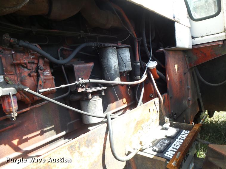 image for item DB1425 1976 Case 2470 tractor