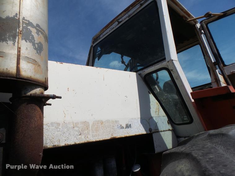 image for item DB1425 1976 Case 2470 tractor