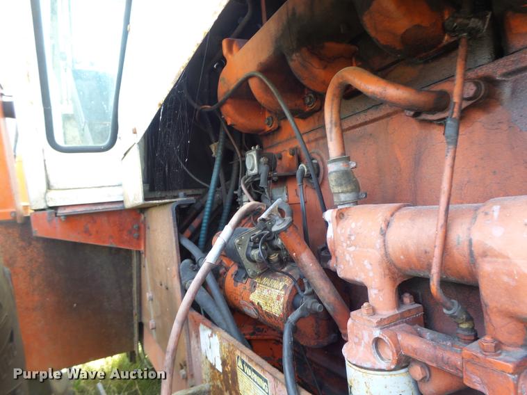 image for item DB1425 1976 Case 2470 tractor