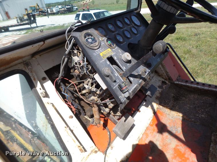 image for item DB1425 1976 Case 2470 tractor