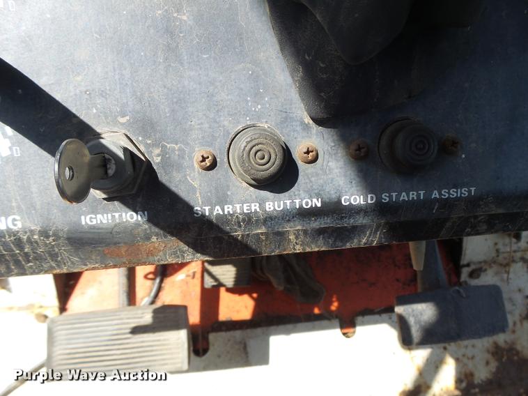 image for item DB1425 1976 Case 2470 tractor