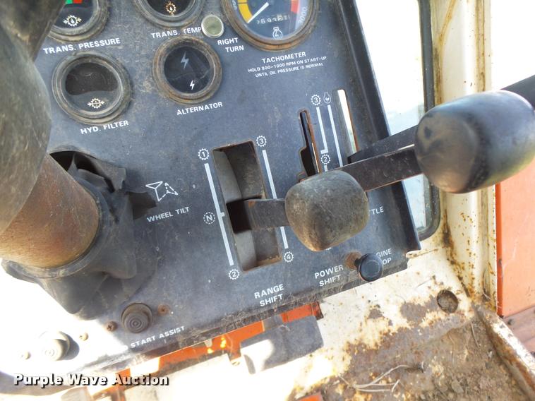 image for item DB1425 1976 Case 2470 tractor