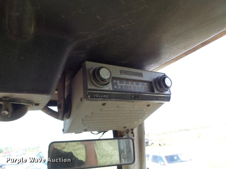 image for item DB1425 1976 Case 2470 tractor