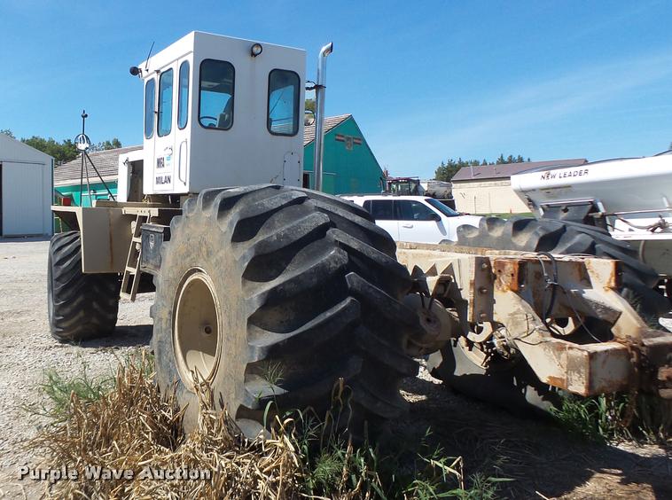 image for item DB1427 Mertz 4250 self-propelled applicator cab and chassis