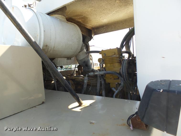 image for item DB1427 Mertz 4250 self-propelled applicator cab and chassis