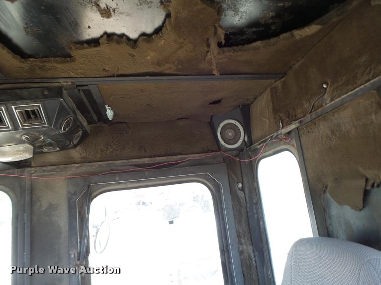 image for item DB1427 Mertz 4250 self-propelled applicator cab and chassis