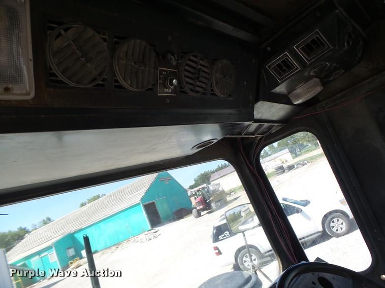 image for item DB1427 Mertz 4250 self-propelled applicator cab and chassis